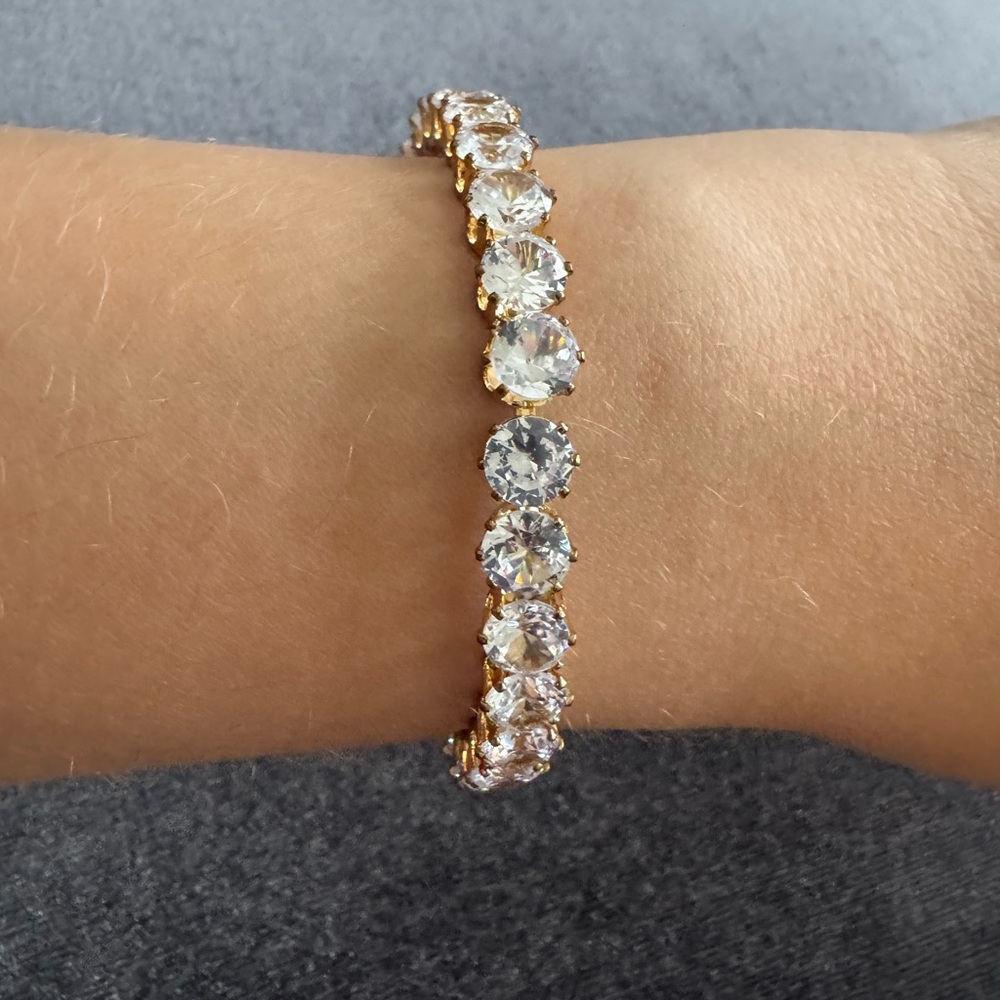 Forever 21 Bracelet Size OS Color Gold